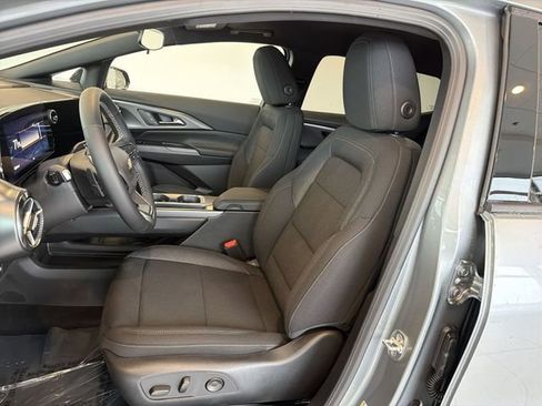 New 2026 Chevrolet Equinox EV LT w/ Comfort Package FWD image 19