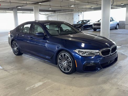Used 2019 BMW 540i image 2