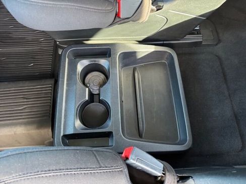 Used 2021 Ford Explorer XLT image 18