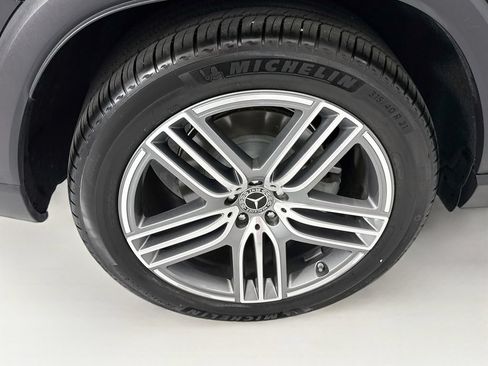Certified 2026 Mercedes-Benz GLS 450 4MATIC image 32