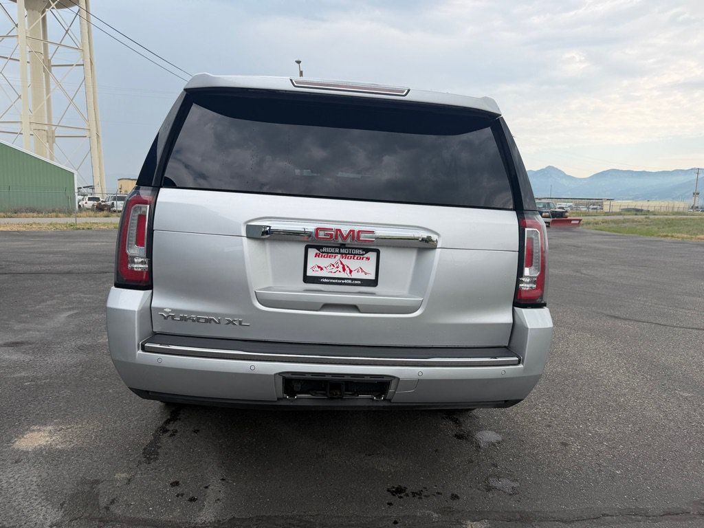 Used 2020 GMC Yukon XL Denali AWD/4WD image 8
