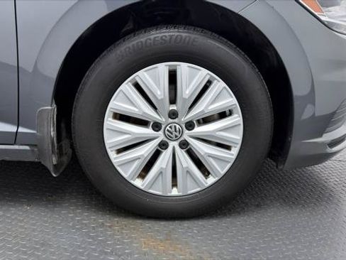 Used 2019 Volkswagen Jetta S FWD image 36