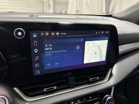 Used 2025 Chevrolet Equinox LT FWD image 31