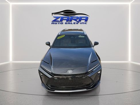 Used 2025 Toyota Crown Signia image 10