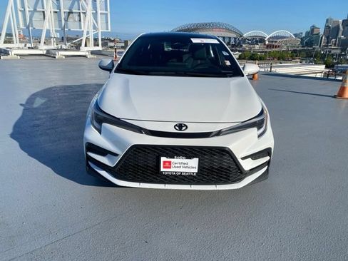 Certified 2023 Toyota Corolla SE w/ SE Premium Package FWD image 4