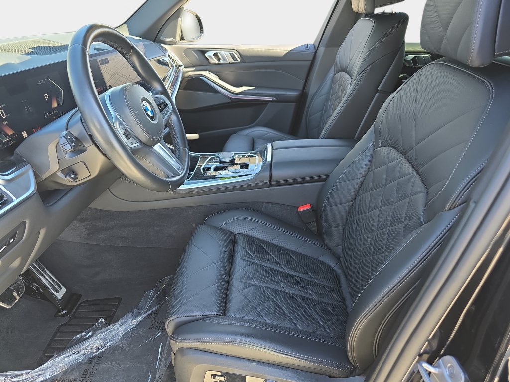 Used 2025 BMW X5 sDrive40i w/ M Sport Package RWD image 18