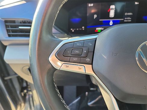 Certified 2022 Volkswagen Taos SE image 19