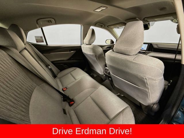 Used 2026 Toyota Camry LE FWD image 29