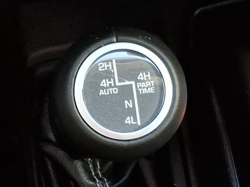 Used 2020 Jeep Wrangler Unlimited Sahara image 19