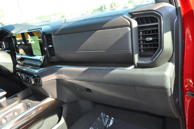 Used 2025 Chevrolet Silverado 1500 RST AWD/4WD image 19