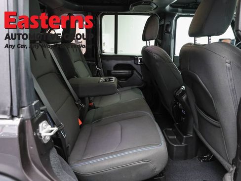 Used 2023 Jeep Wrangler Unlimited Rubicon 4xe w/ Cold Weather Group AWD/4WD image 25