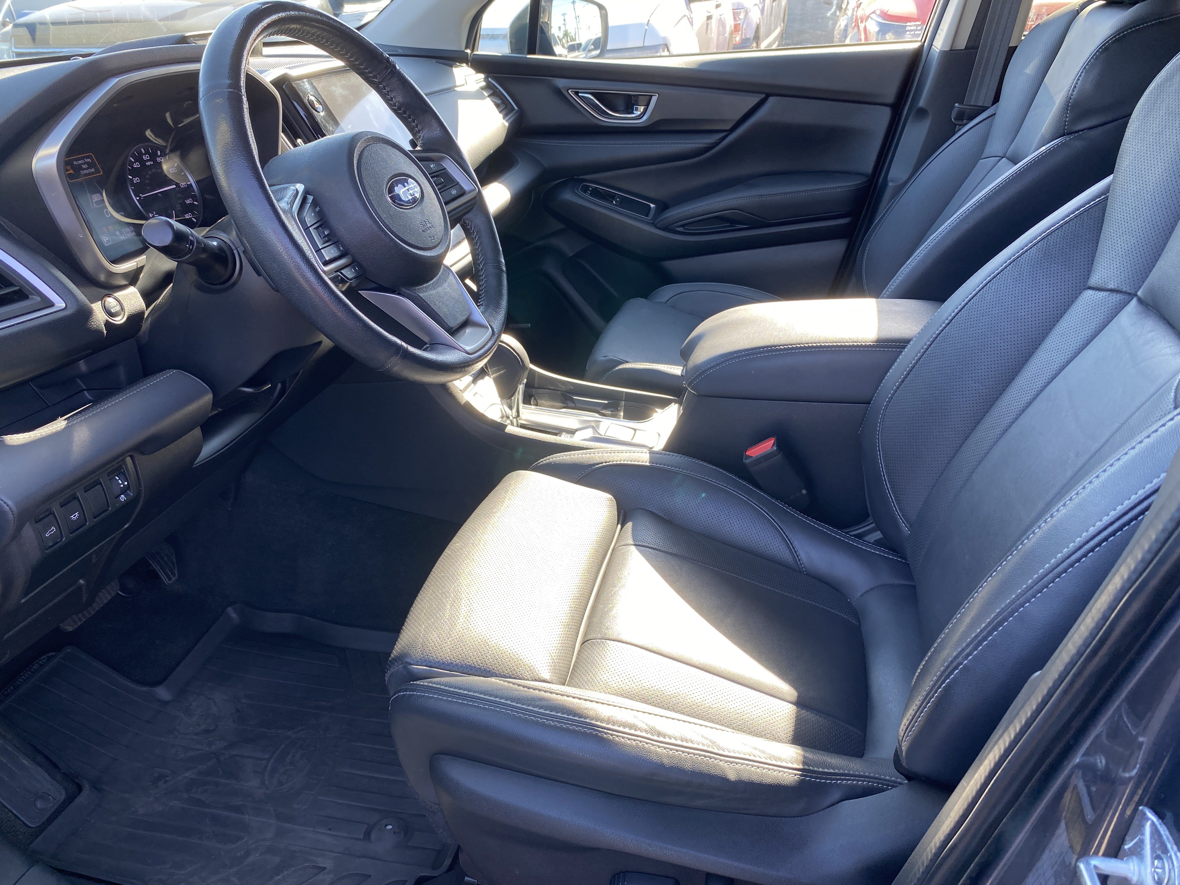 Used 2023 Subaru Ascent Limited w/ Technology Package AWD/4WD image 15