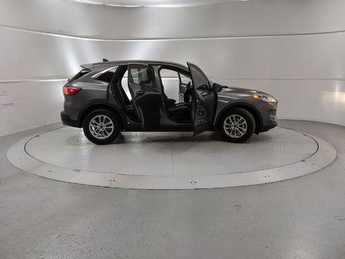 Certified 2022 Ford Escape SE image 8