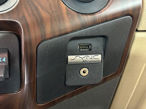 Used 2012 Ford F350 Lariat w/ Lariat Interior Pkg image 27