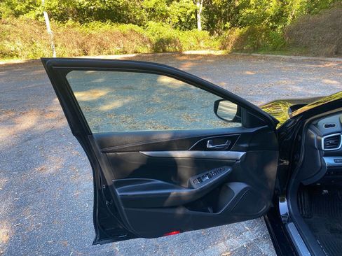 Used 2017 Nissan Maxima 3.5 S image 14