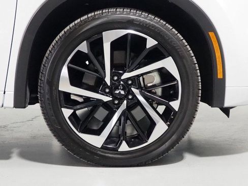 Used 2025 Mitsubishi Outlander SEL image 54