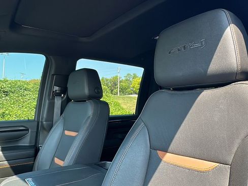 Used 2024 GMC Sierra 2500 AT4 w/ AT4 Premium Plus Package image 12