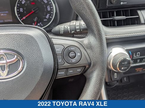 Used 2022 Toyota RAV4 XLE w/ Carpet Mat Package (TMS) AWD/4WD image 18