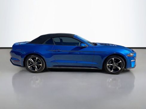 Used 2018 Ford Mustang Convertible w/ Equipment Group 101A image 4