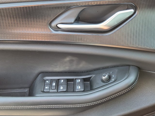 Used 2025 Jeep Grand Cherokee L Altitude AWD/4WD image 27