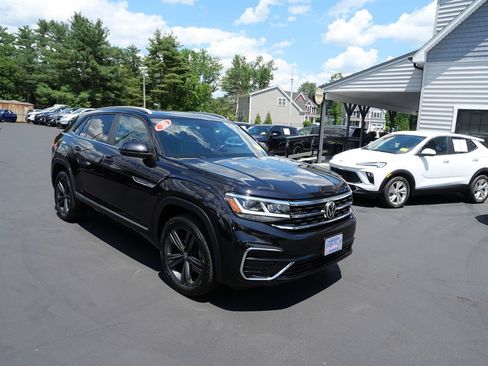 Used 2020 Volkswagen Atlas Cross Sport SE AWD/4WD image 2