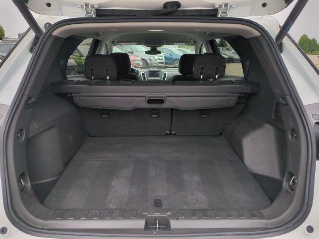 Used 2020 Chevrolet Equinox LT w/ Driver Convenience Package FWD image 16
