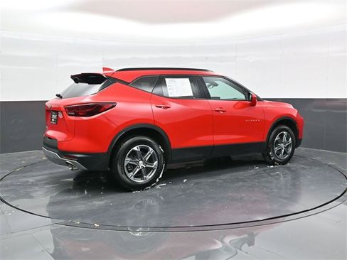 Used 2024 Chevrolet Blazer LT w/ Convenience Package image 7