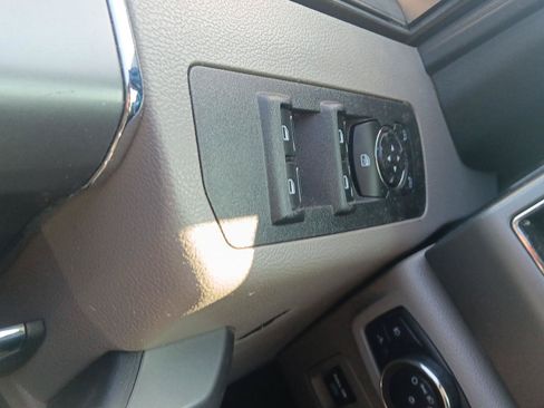 Used 2019 Ford F150 XLT w/ Equipment Group 302A Luxury AWD/4WD image 21