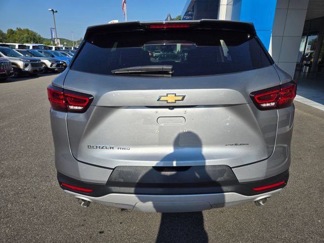 Used 2025 Chevrolet Blazer LT AWD/4WD image 7
