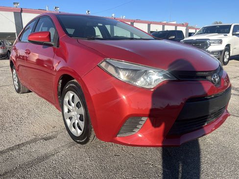 Used 2016 Toyota Corolla LE image 4