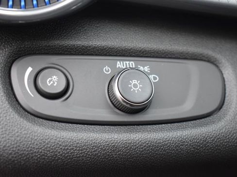 New 2026 Chevrolet Trax LT w/ LPO, Blackout Package image 22