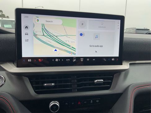 Used 2025 Ford Explorer ST-Line w/ ST-Line Street Pack image 16