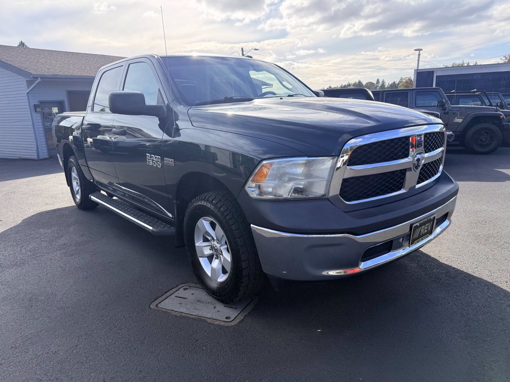 Used 2015 RAM 1500 ST w/ SXT Appearance Group AWD/4WD image 7