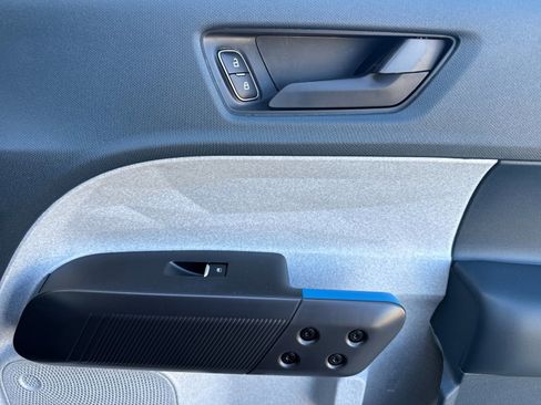 New 2025 Ford Maverick XLT w/ XLT Luxury Package image 17