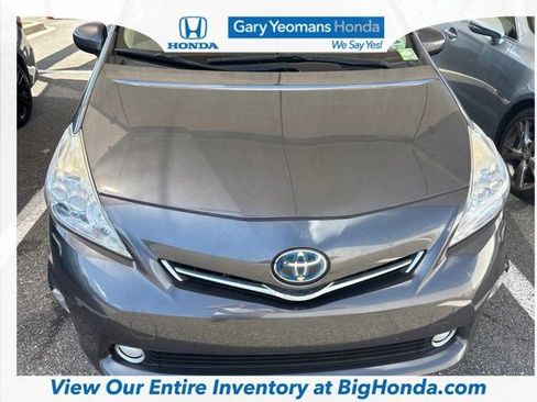 Used 2013 Toyota Prius V Five FWD image 4