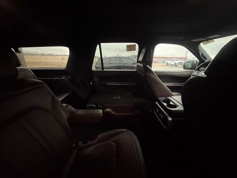 Used 2024 Ford Expedition Max Limited image 8