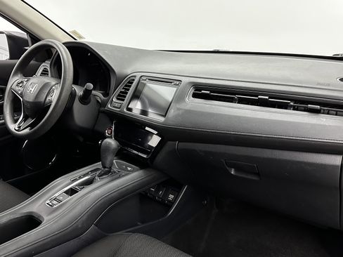 Used 2018 Honda HR-V EX image 33