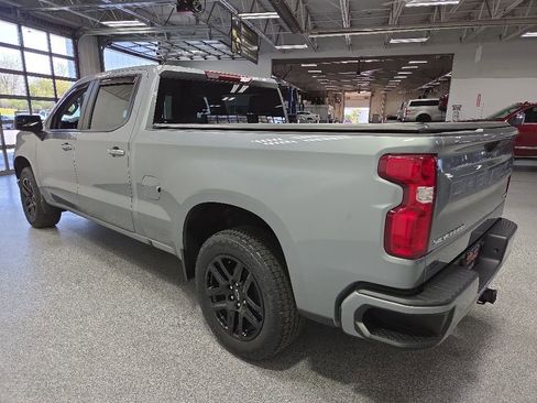 Used 2024 Chevrolet Silverado 1500 RST AWD/4WD image 5