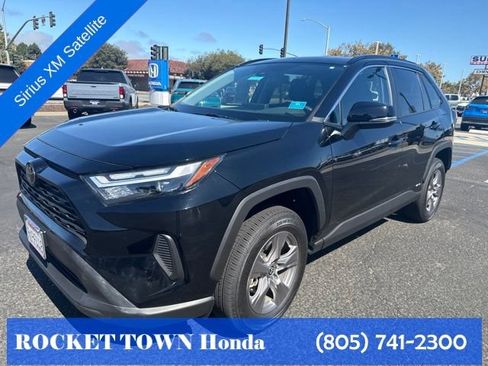 Used 2025 Toyota RAV4 XLE AWD/4WD image 11