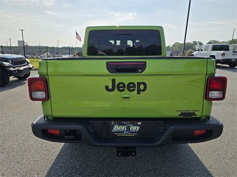 New 2025 Jeep Gladiator Sport image 14