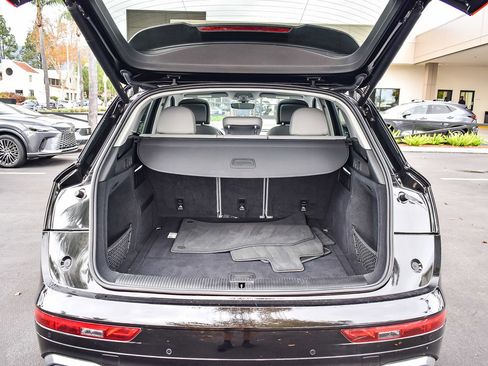 Used 2022 Audi Q5 2.0T Premium w/ Convenience Package image 27