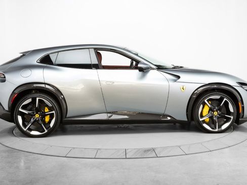 Used 2025 Ferrari Purosangue image 8