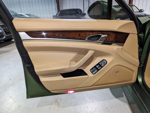 Used 2011 Porsche Panamera 4S image 11