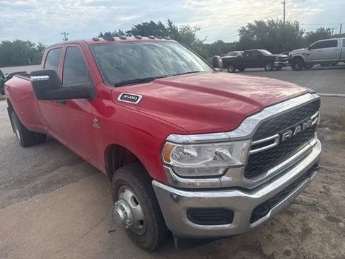 Used 2024 RAM 3500 Tradesman w/ Chrome Appearance Group AWD/4WD image 2