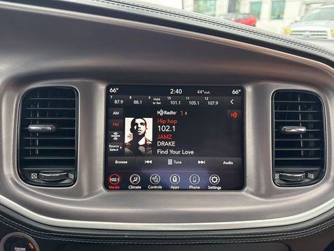 Used 2022 Dodge Charger SXT w/ Plus Group image 19