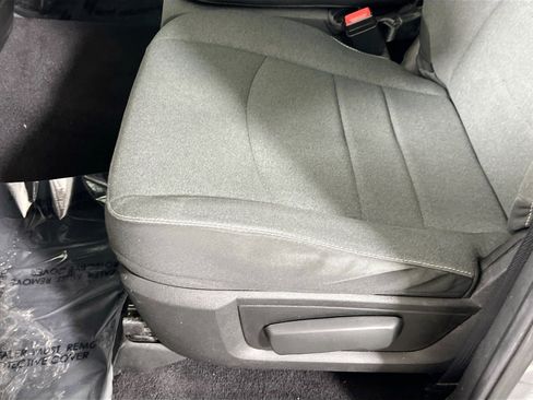Used 2022 RAM 1500 Warlock AWD/4WD image 17