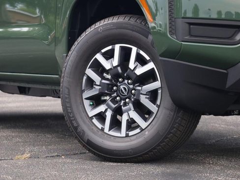 New 2026 Nissan Frontier SV w/ SV Convenience Package AWD/4WD image 2