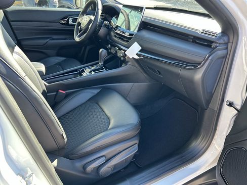 New 2026 Jeep Compass Latitude image 18