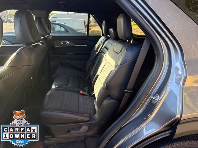 Certified 2025 Ford Explorer ST-Line w/ Premium Package RWD image 16