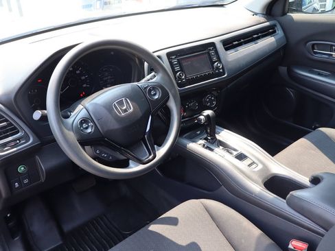 Used 2016 Honda HR-V LX image 9